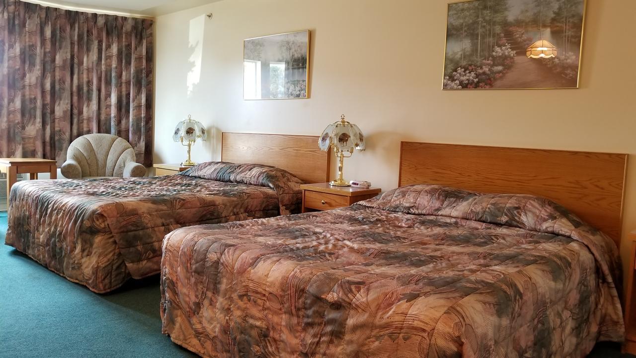 Western Budget Motel Cold Lake Экстерьер фото