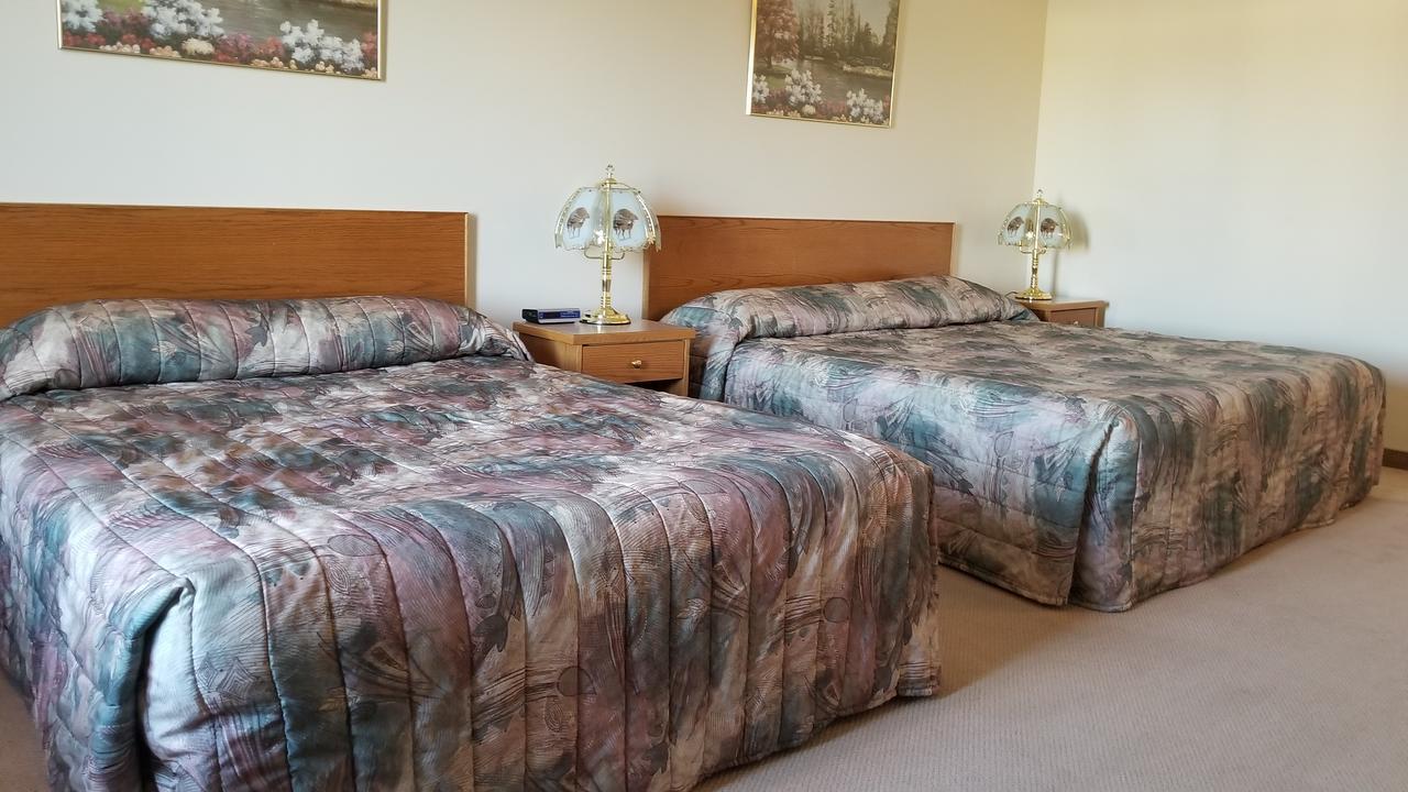 Western Budget Motel Cold Lake Экстерьер фото